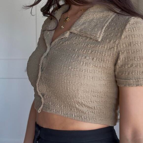 Tan Knitted Button Up Crop Top - Picture 4 of 5